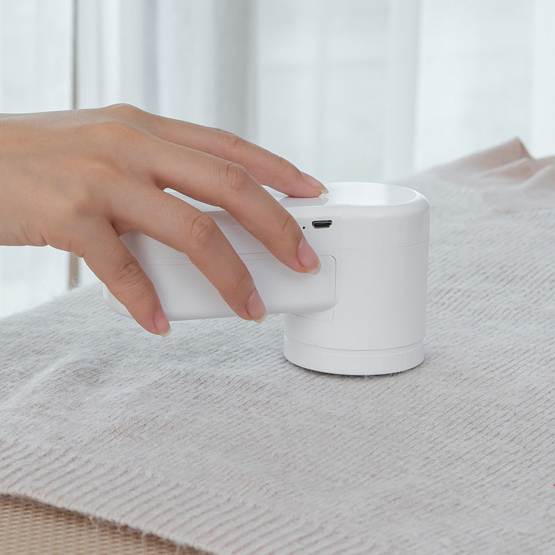 Rechargeable Electric Lint Remover & Fabric Shaver - product photo 2